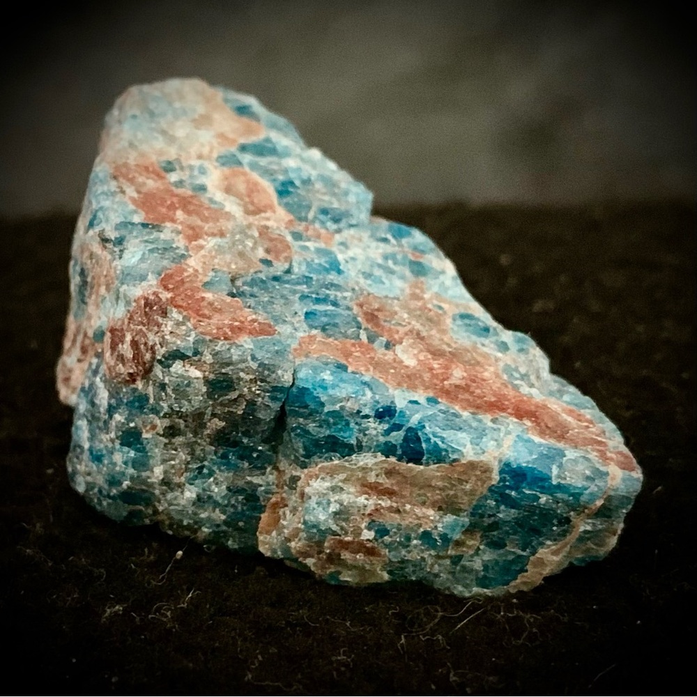 💗Raw Blue Apatite Crystal – Natural Rough Mineral Specimen